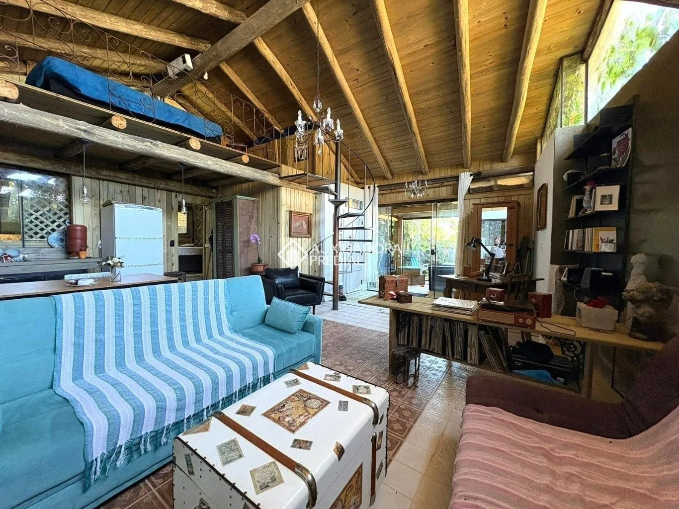 2-bedroom house with a bathtub in Florianópolis