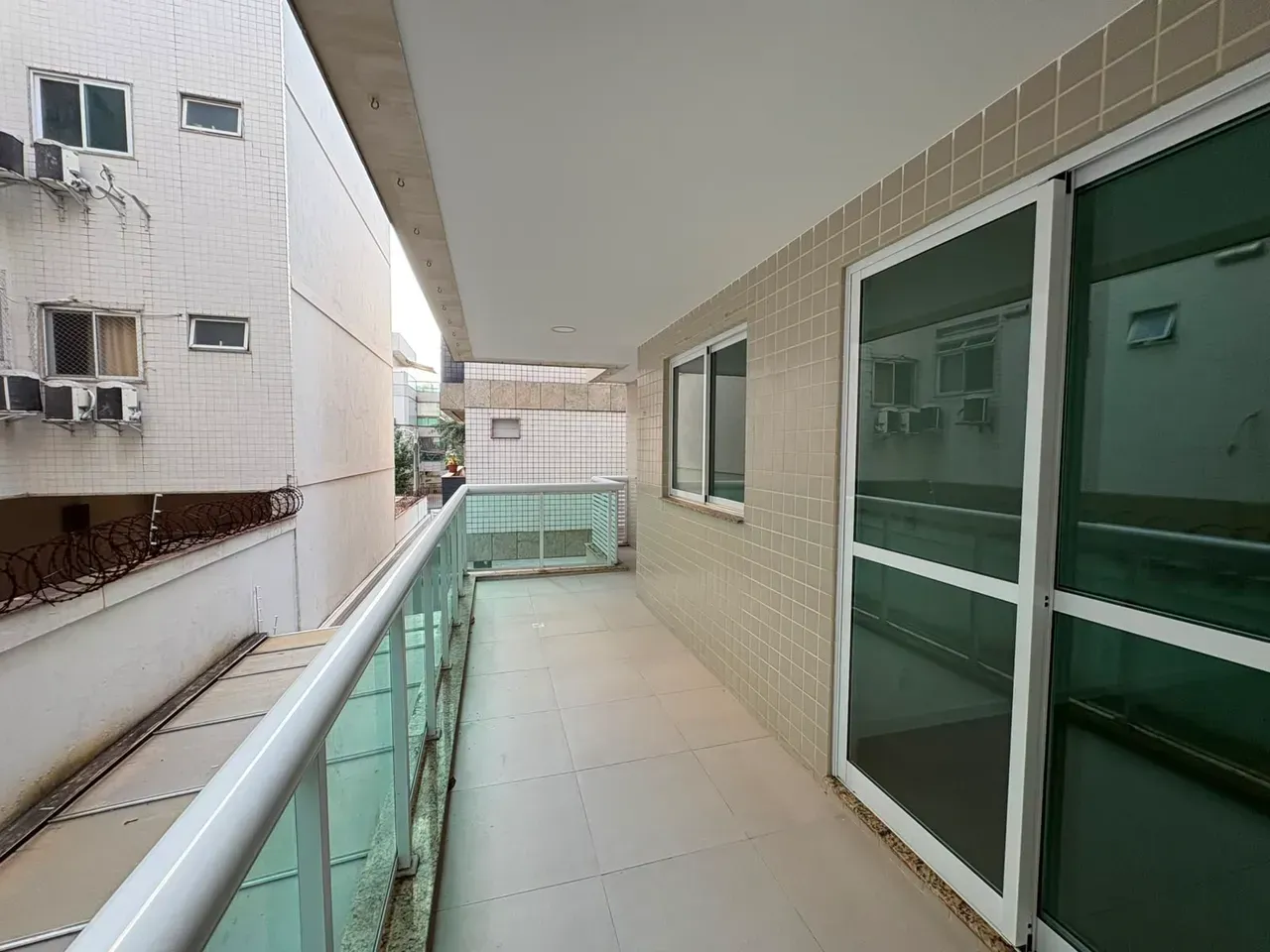 Apartamento sem mobília com 3 quartos e 2 banheiros — photo 9