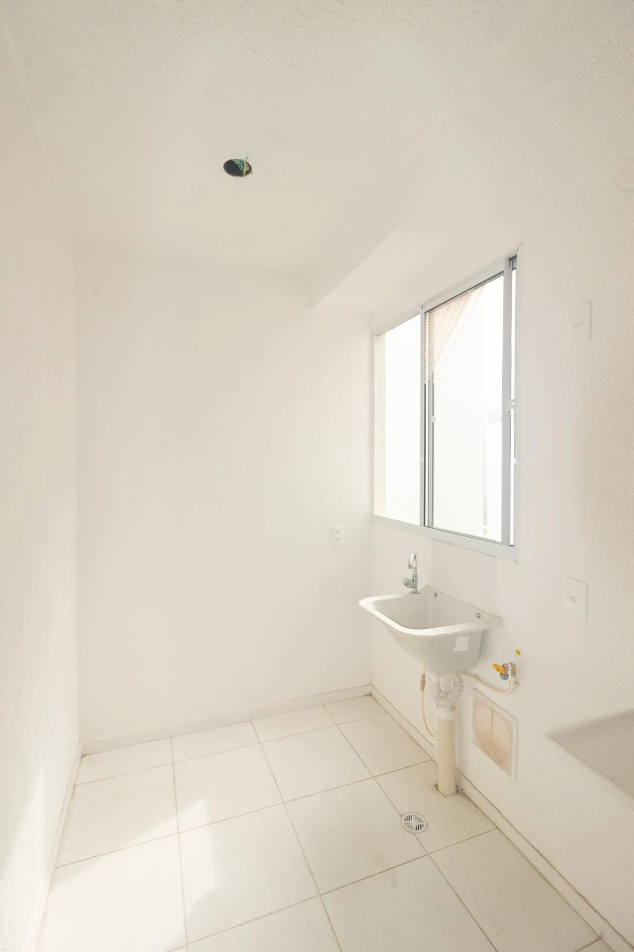Apartamento para alugar com 2 quartos e 1 banheiro — photo 33