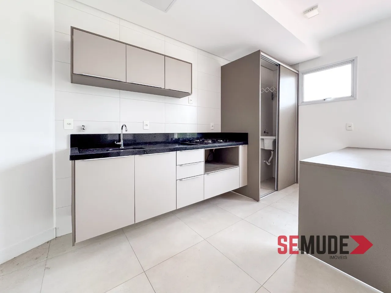 Apartamento mobiliado de 1 dormitório com cozinha integrada — photo 12