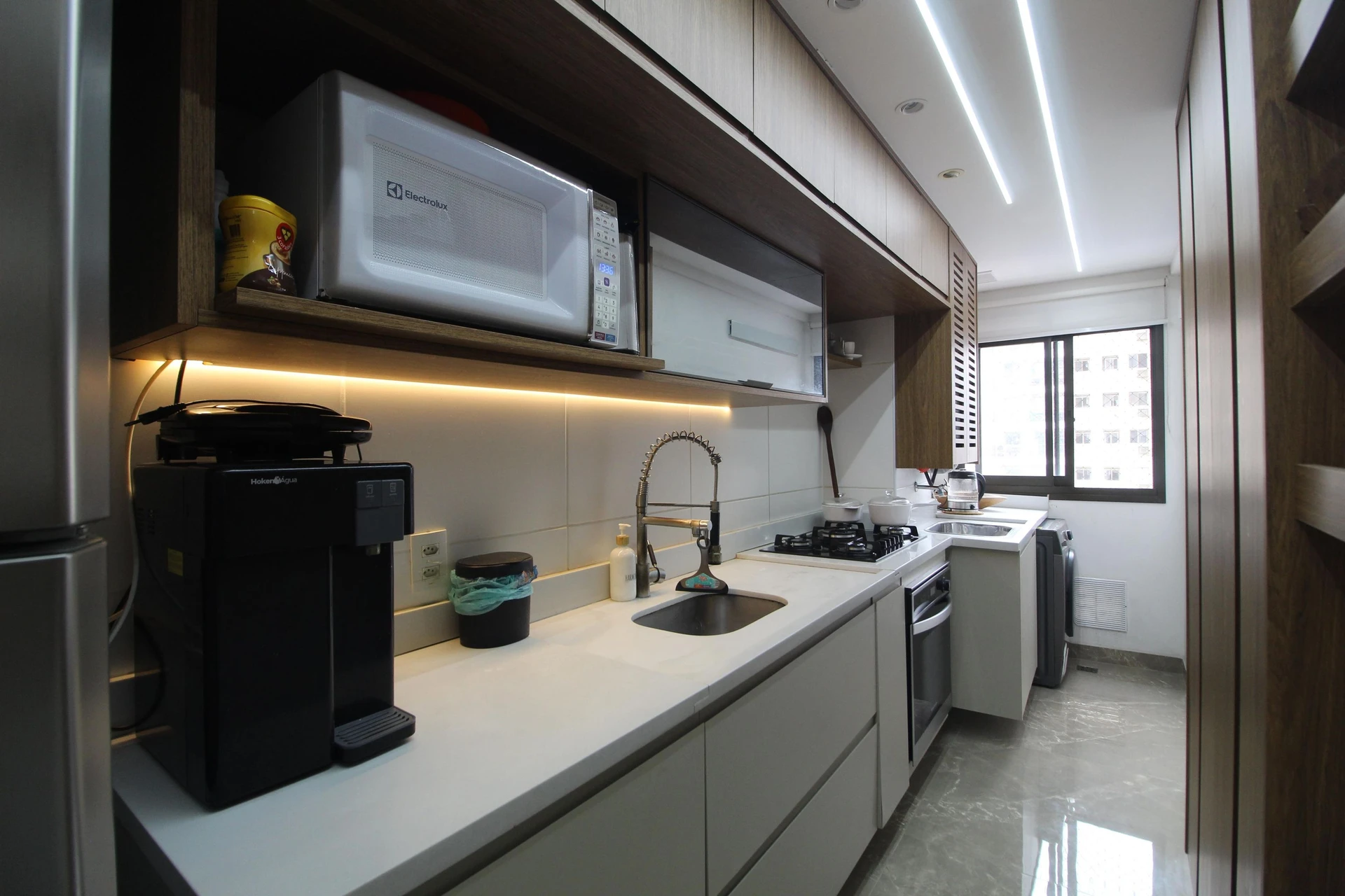 2-bedroom apartment with a glass-enclosed balcony — photo 20