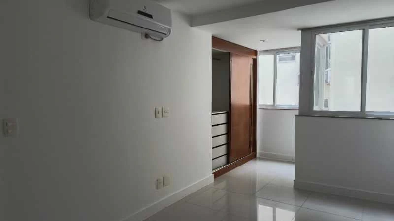 Apartamento de 198 m² com 4 suítes e varanda — photo 17