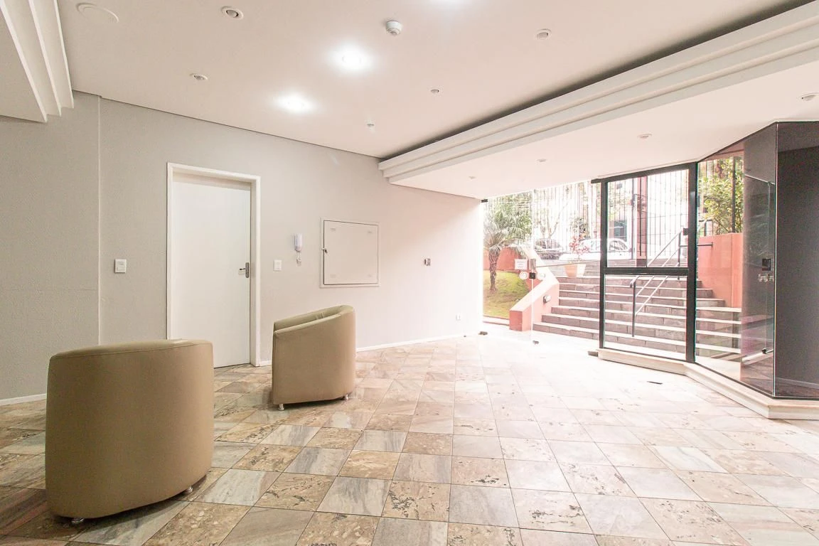 Furnished studio in a building with a gym — photo 21