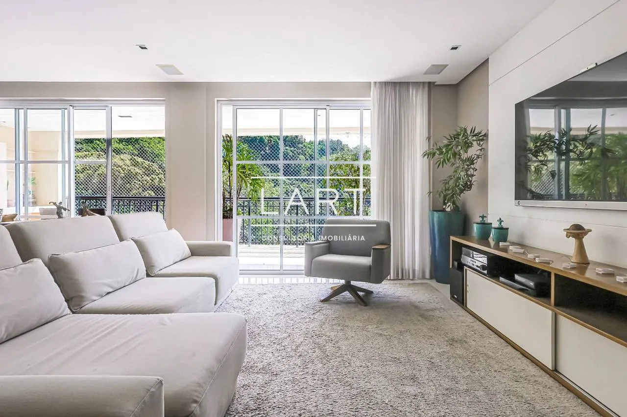 Furnished 4-bedroom apartment with open-plan kitchen — photo 12