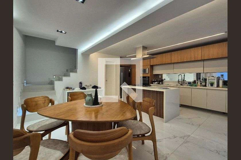 Будинок на 4 спальні з 270 м² і кухнею відкритого плану — photo 2