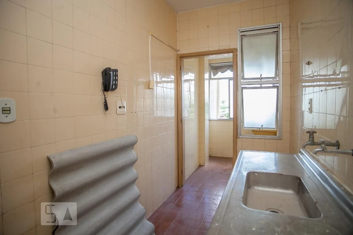 2-bedroom apartment with a mountain view in Rio de Janeiro — photo 10