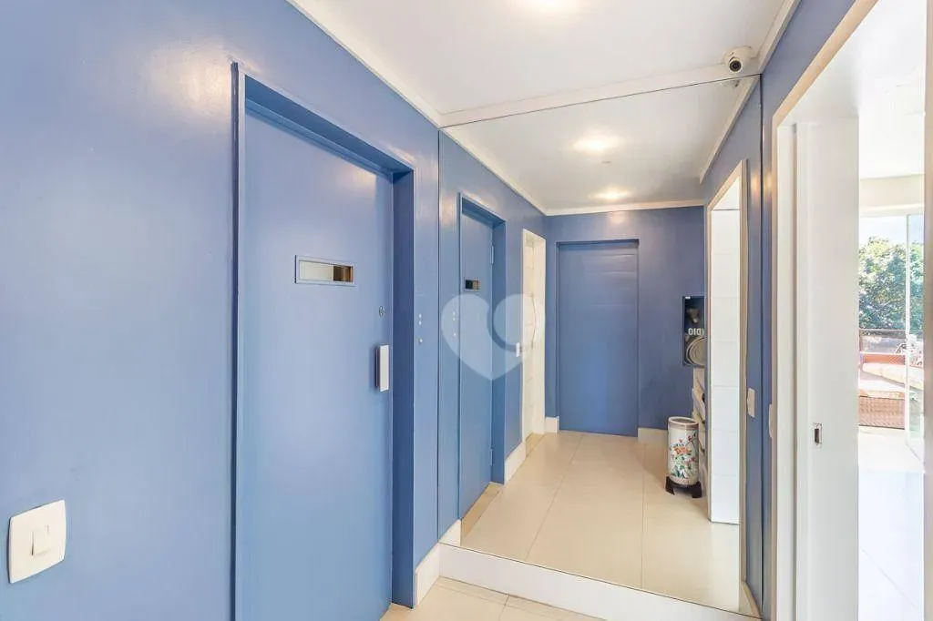 Furnished 574 m² apartment with 4 en-suite bedrooms — photo 19