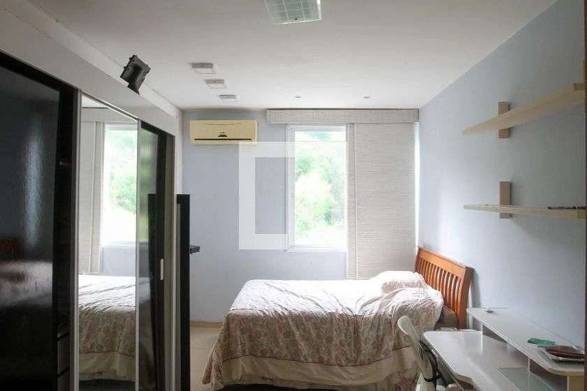 200 m² furnished apartment with 6 bedrooms and great view — photo 25