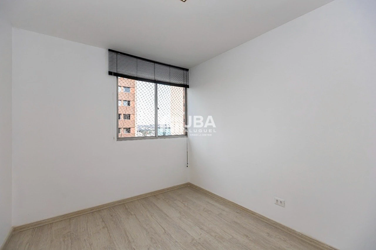 Apartment, 74 m², with wood or laminate floors — photo 20