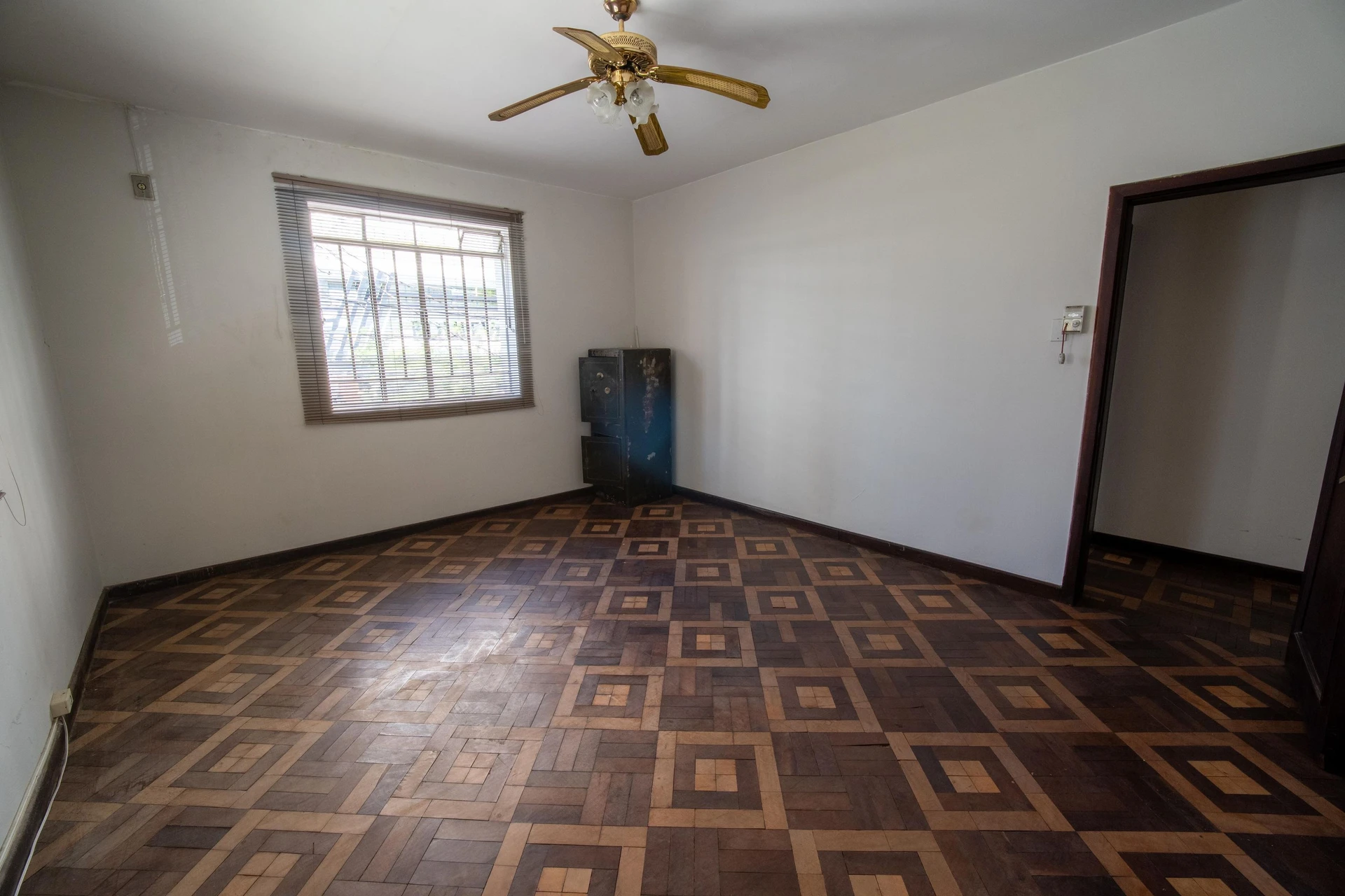 Apartamento con 3 dormitorios y 1 baño con jacuzzi del edificio — photo 25