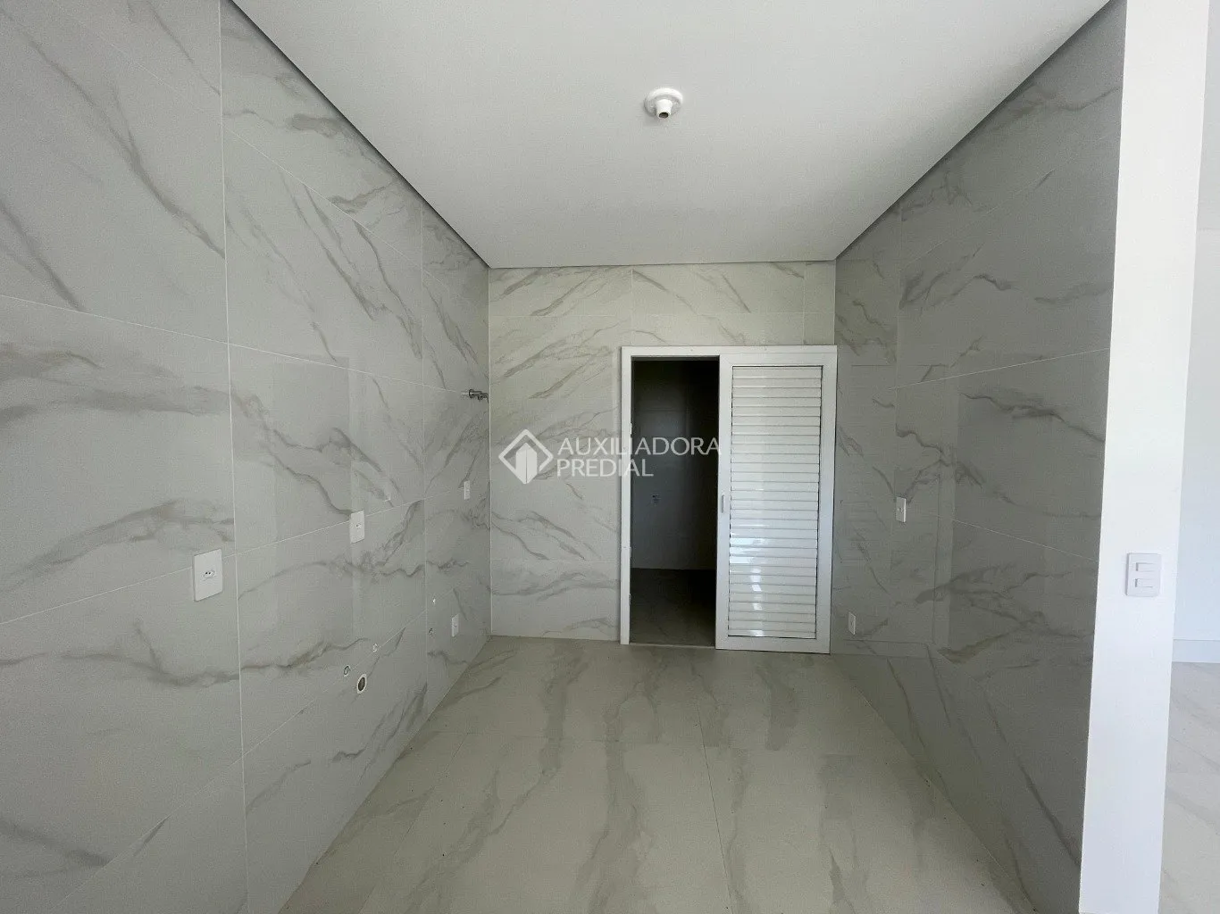 3-bedroom apartment with 159 m² and 2 parking spaces — photo 15