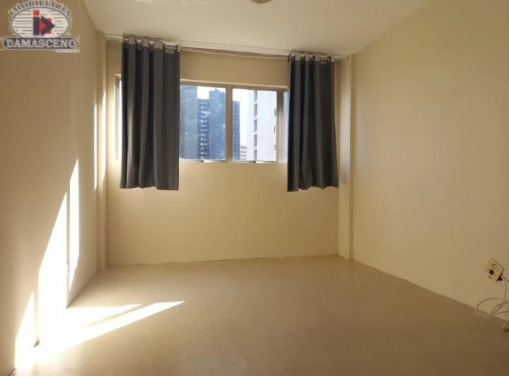 Мебльована квартира 35 м² з куточком кухні на газі — photo 3