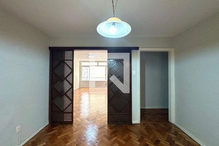 Деревянный пол или ламинат и 3 спальни: квартира 114 м² — photo 30