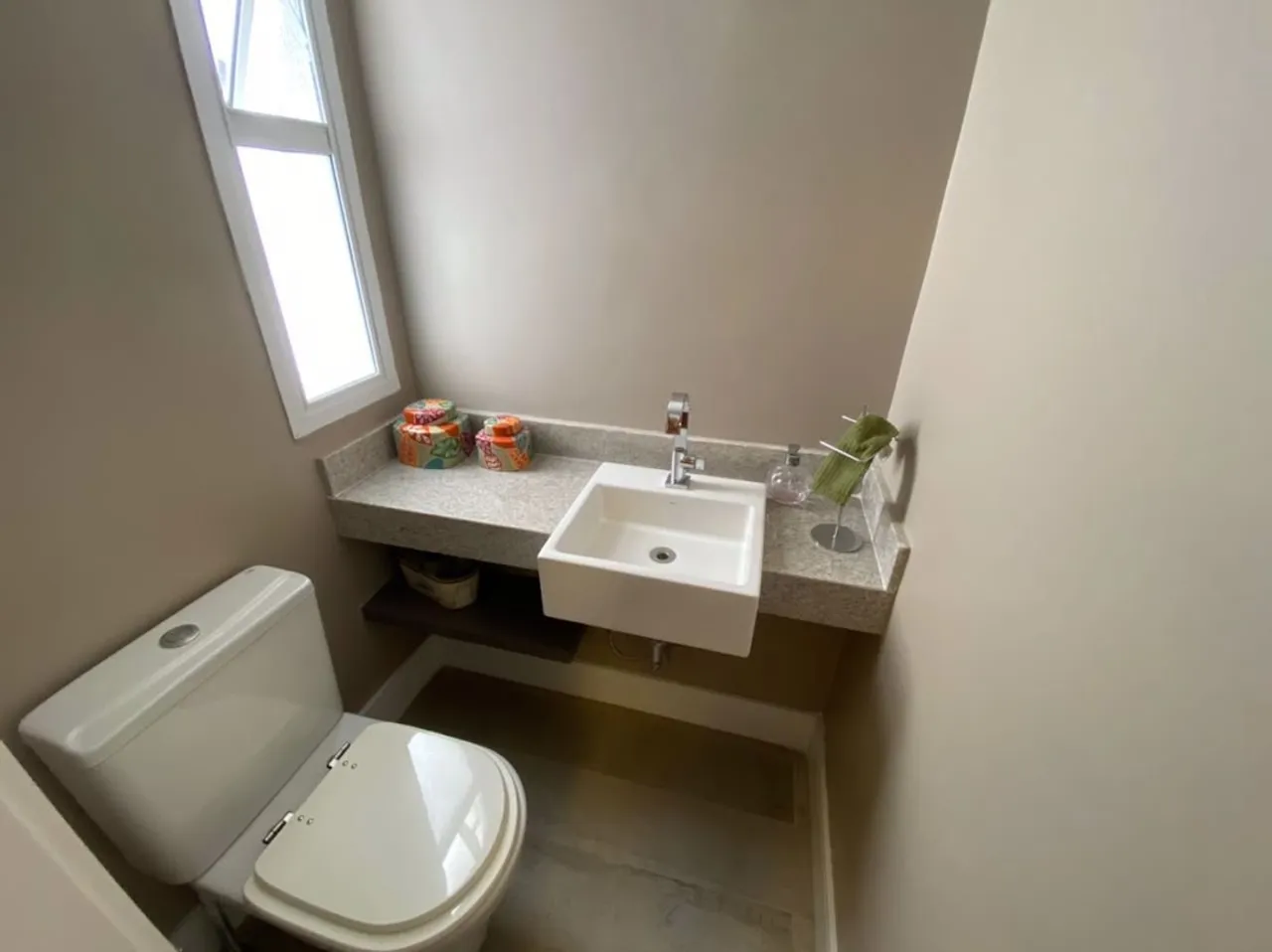 Apartamento mobiliado com 4 dormitórios e varanda — photo 19