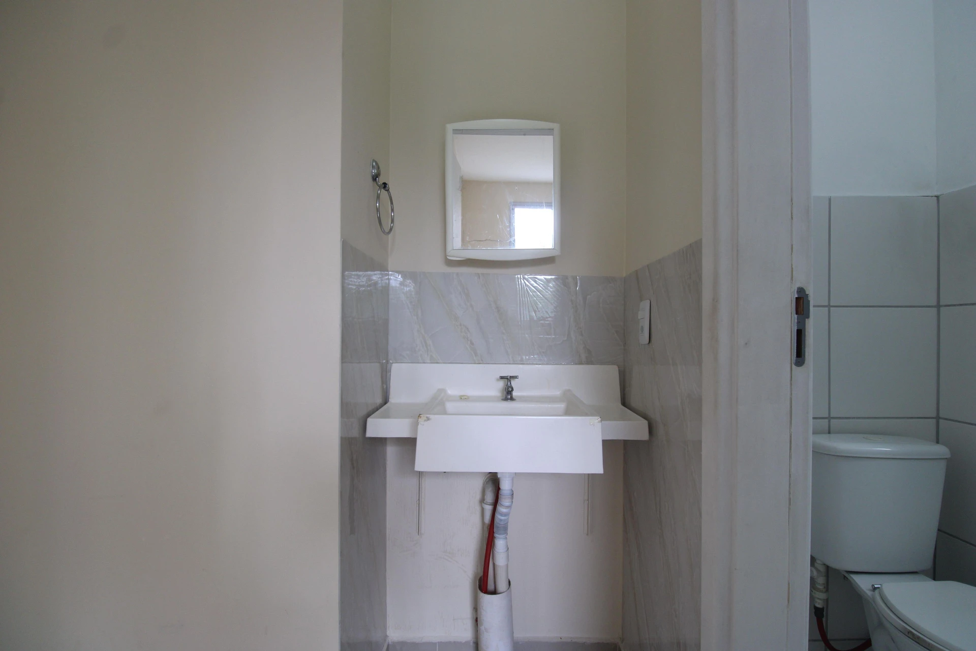 2-bedroom apartment with balcony, well kept and tidy — photo 5