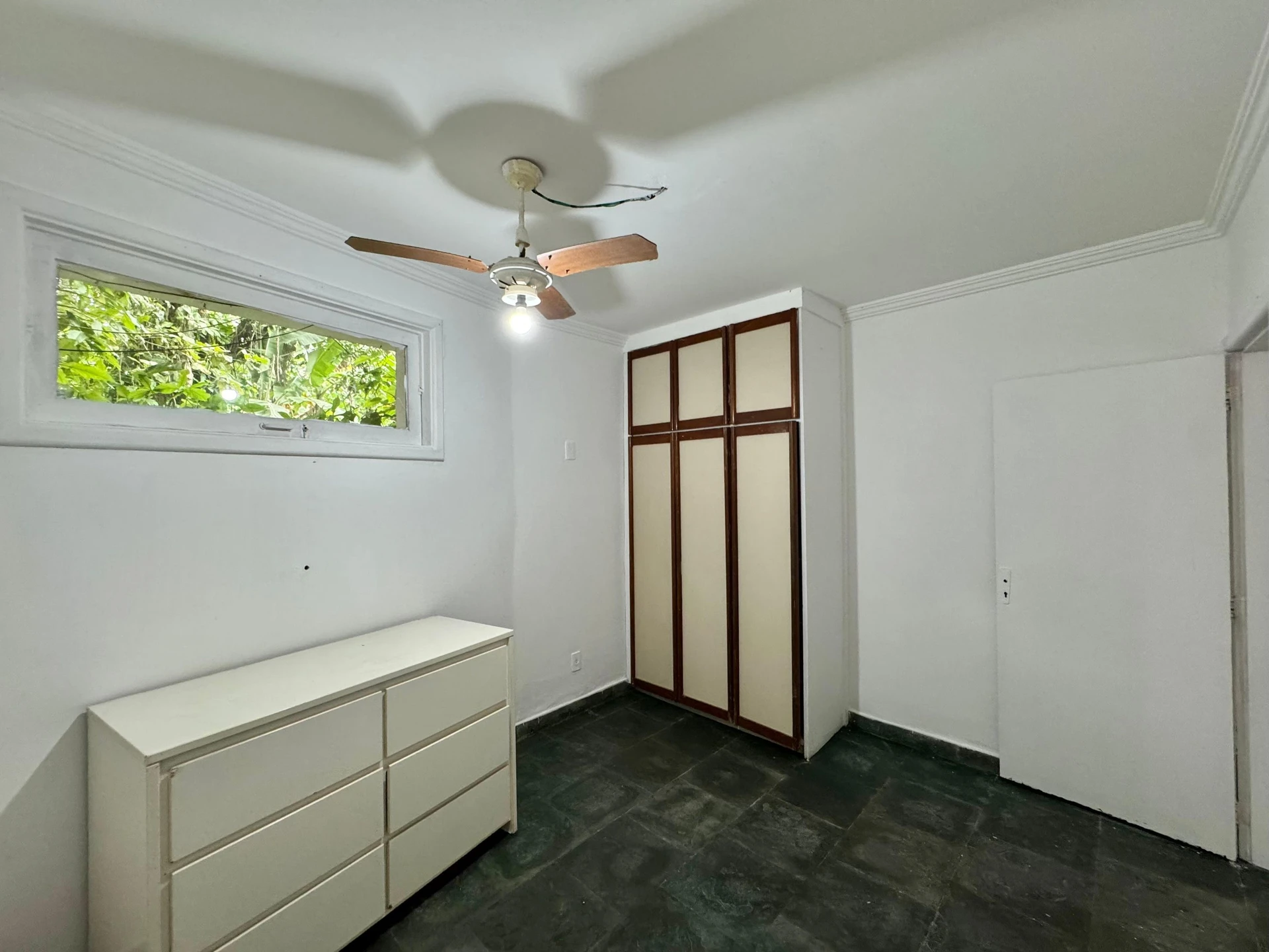 One-bedroom house with a garden in Rio de Janeiro — photo 15