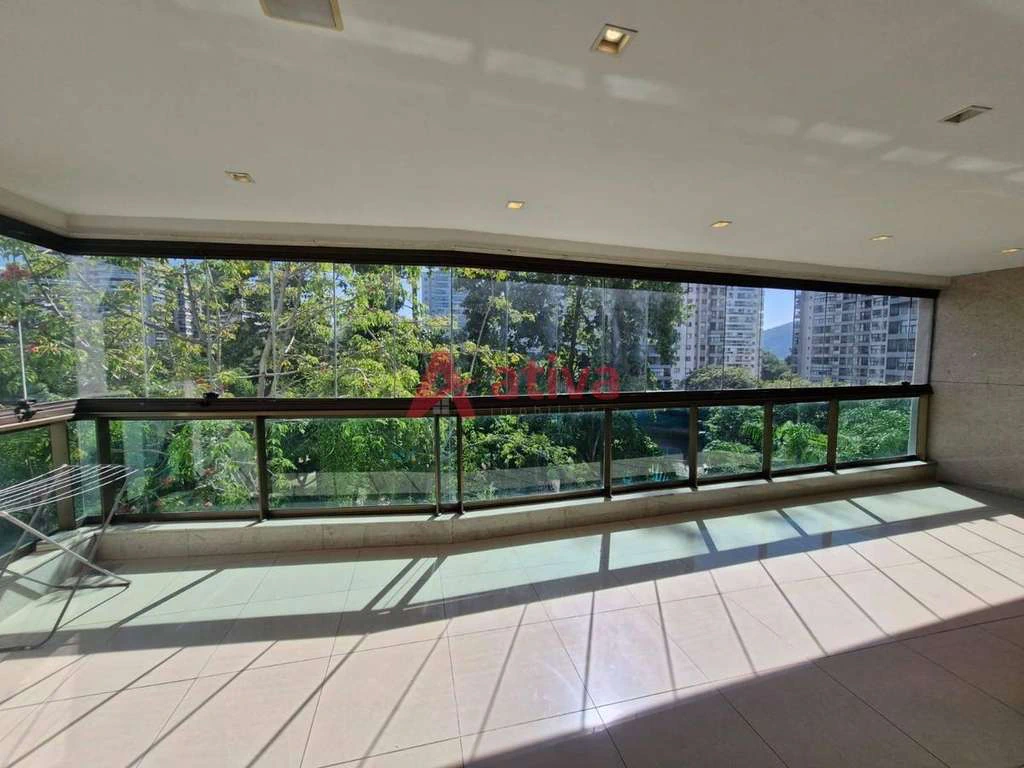 4-suite apartment with a private BBQ area — photo 29