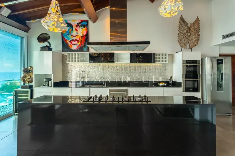 Furnished house with 5 bedrooms and open-plan kitchen — photo 12