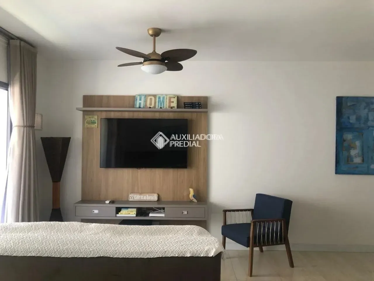 Furnished 1-bedroom apartment with private garden and BBQ