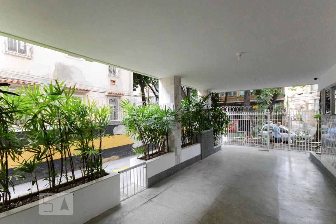Apartamento, 40 m², com piso de madeira ou laminado — photo 3