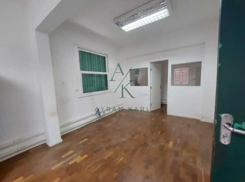 1-bedroom apartment with 5 bathrooms and a separate kitchen — photo 18