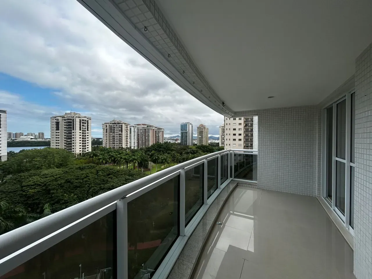 Apartamento de 2 quartos com varanda e cozinha separada — photo 5
