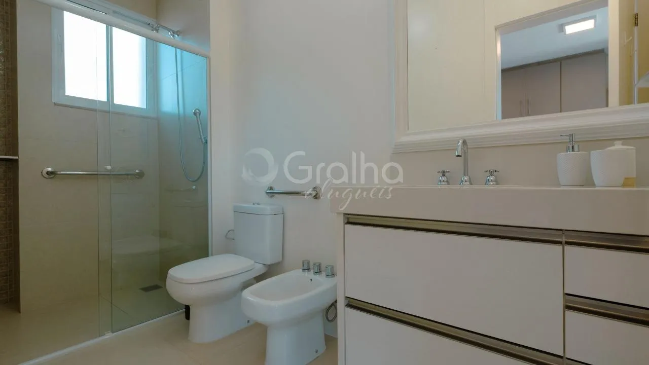 Меблированный дом: 5 спален с ванной и 730 м² — photo 37