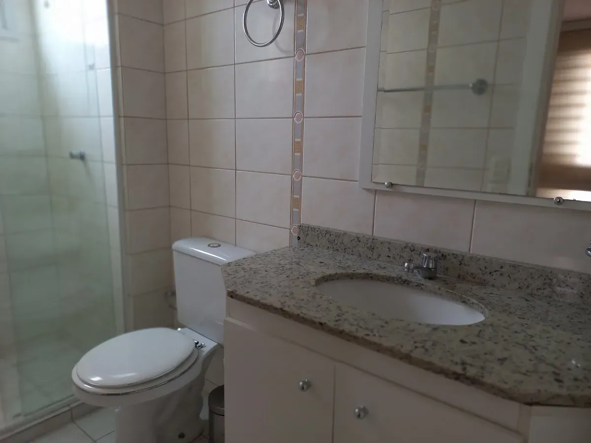 104 m² apartment with 2 bedrooms and 2 bathrooms — photo 46