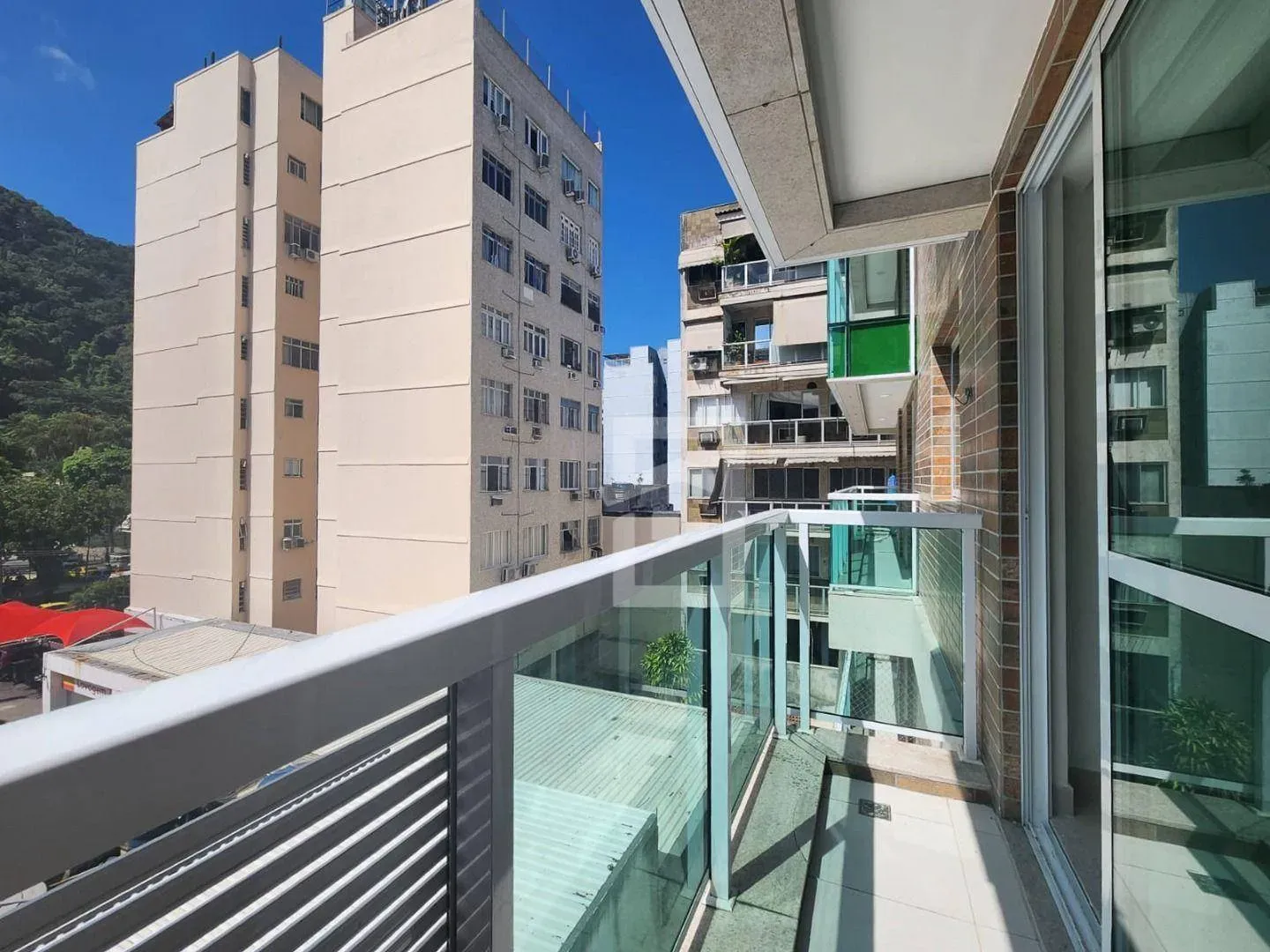3-bedroom apartment with 97 m² and 2 parking spaces — photo 22