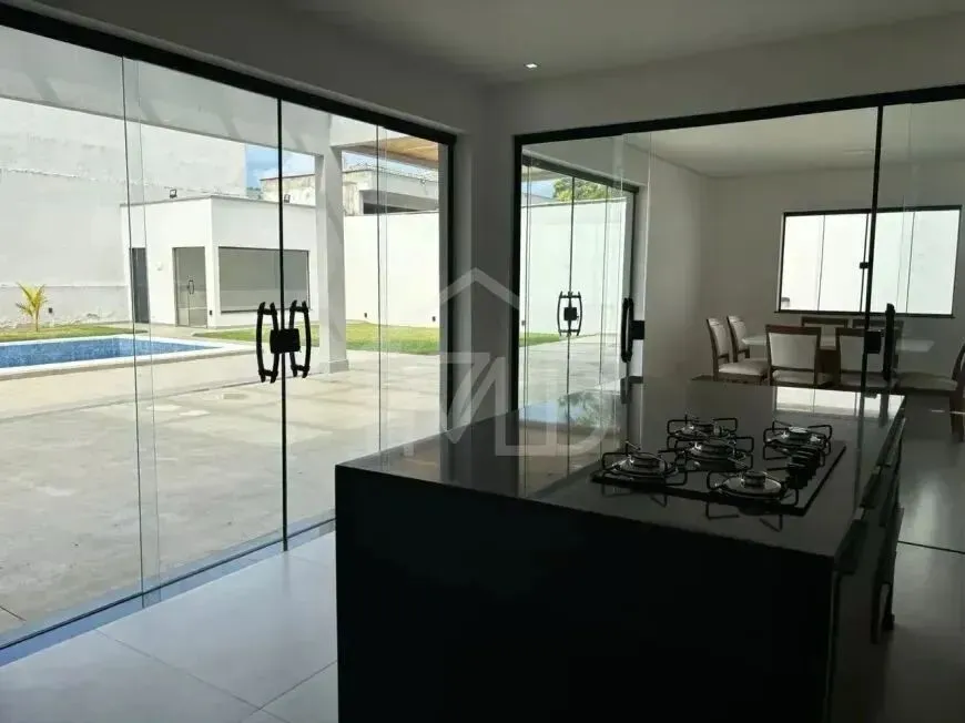 House of 1000 m² with 4 bedrooms and gas open kitchen