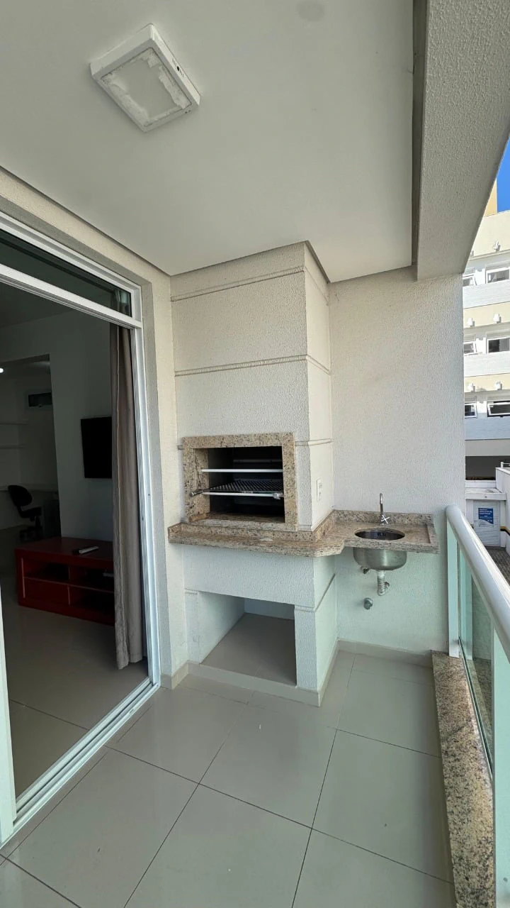 1-bedroom apartment with 69 m² and an open-plan kitchen — photo 8