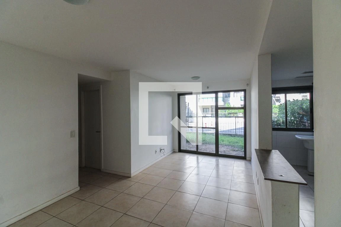 Apartment with 3 bedrooms, 1 suite, private garden and balcony