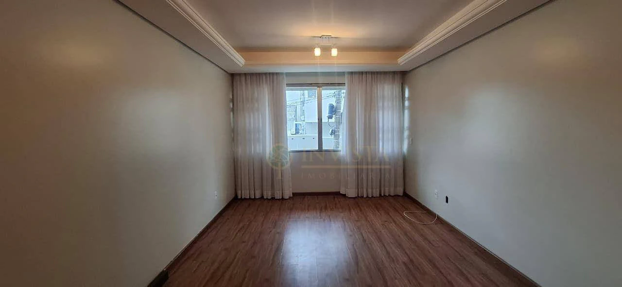 4-bedroom apartment with a closed kitchen and 1 parking — photo 3