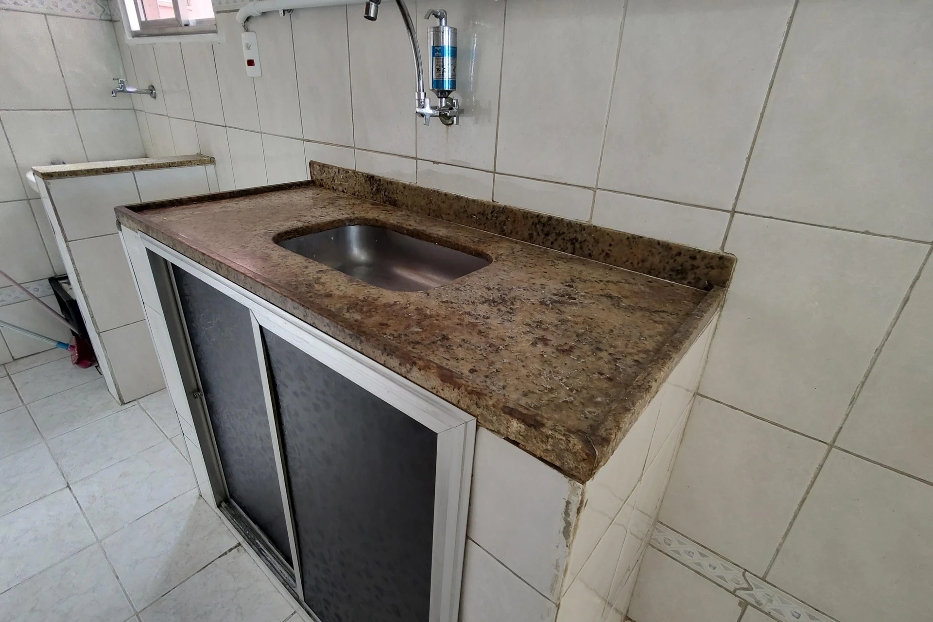Unfurnished apartment with 2 bedrooms and 1 parking space — photo 40
