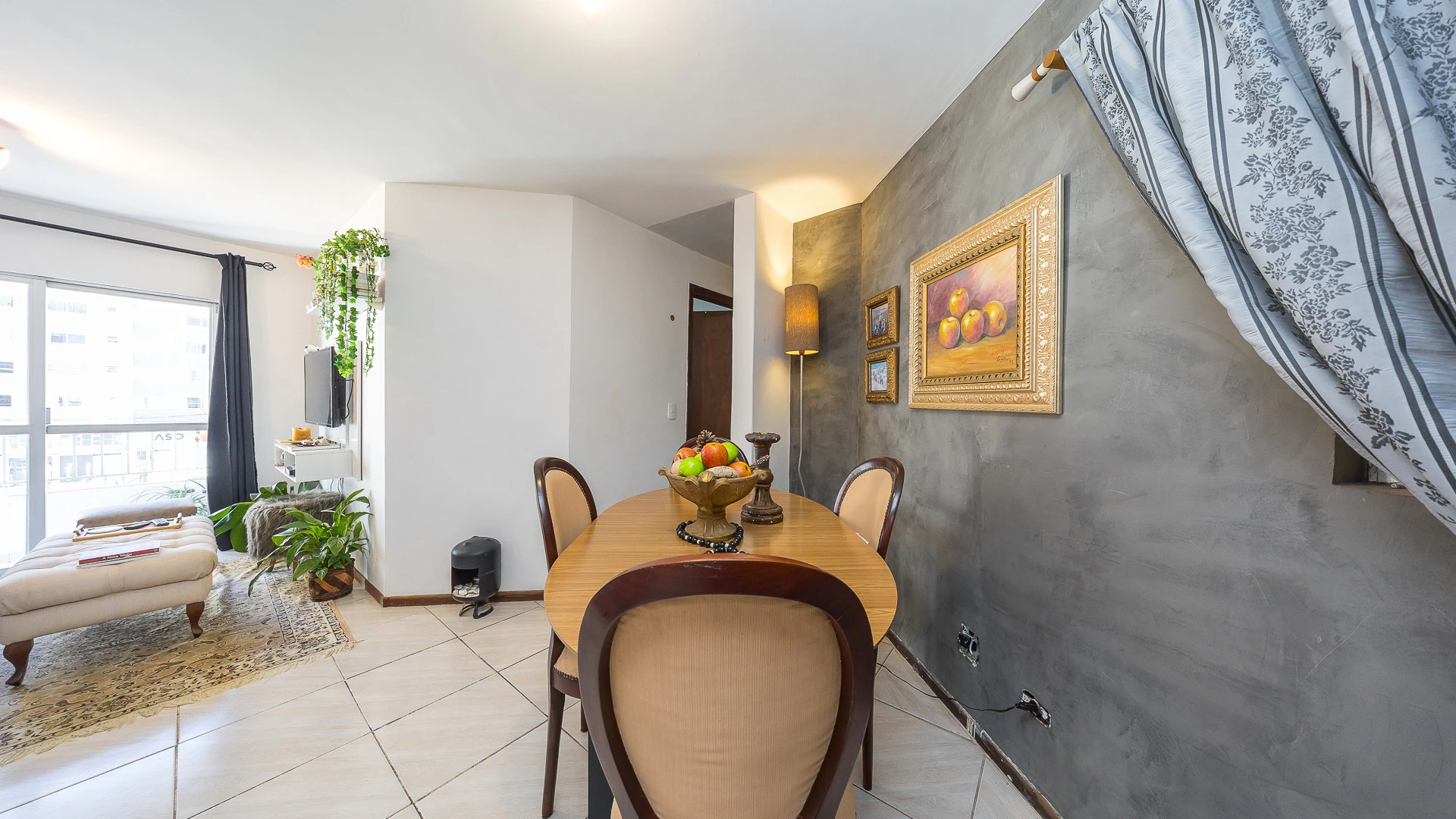 Apartamento de 1 quarto com 1 banheiro e vaga — photo 2