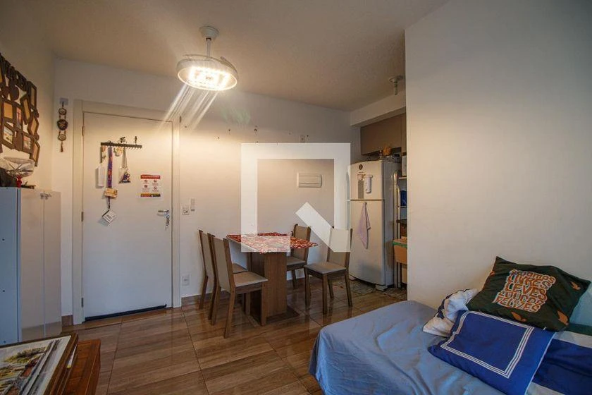 2-bedroom apartment in a building with a gym — photo 16