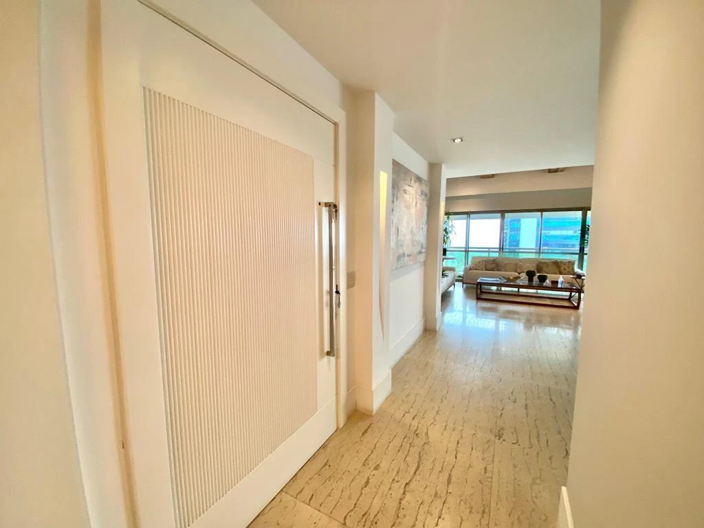 Furnished penthouse with balcony and open-plan kitchen — photo 24
