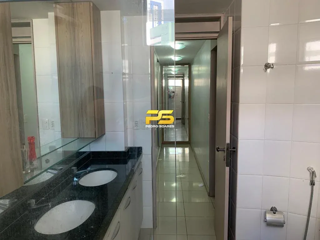 Квартира 204 м² з 3 спальнями з ванною і 2 паркомісцями — photo 27