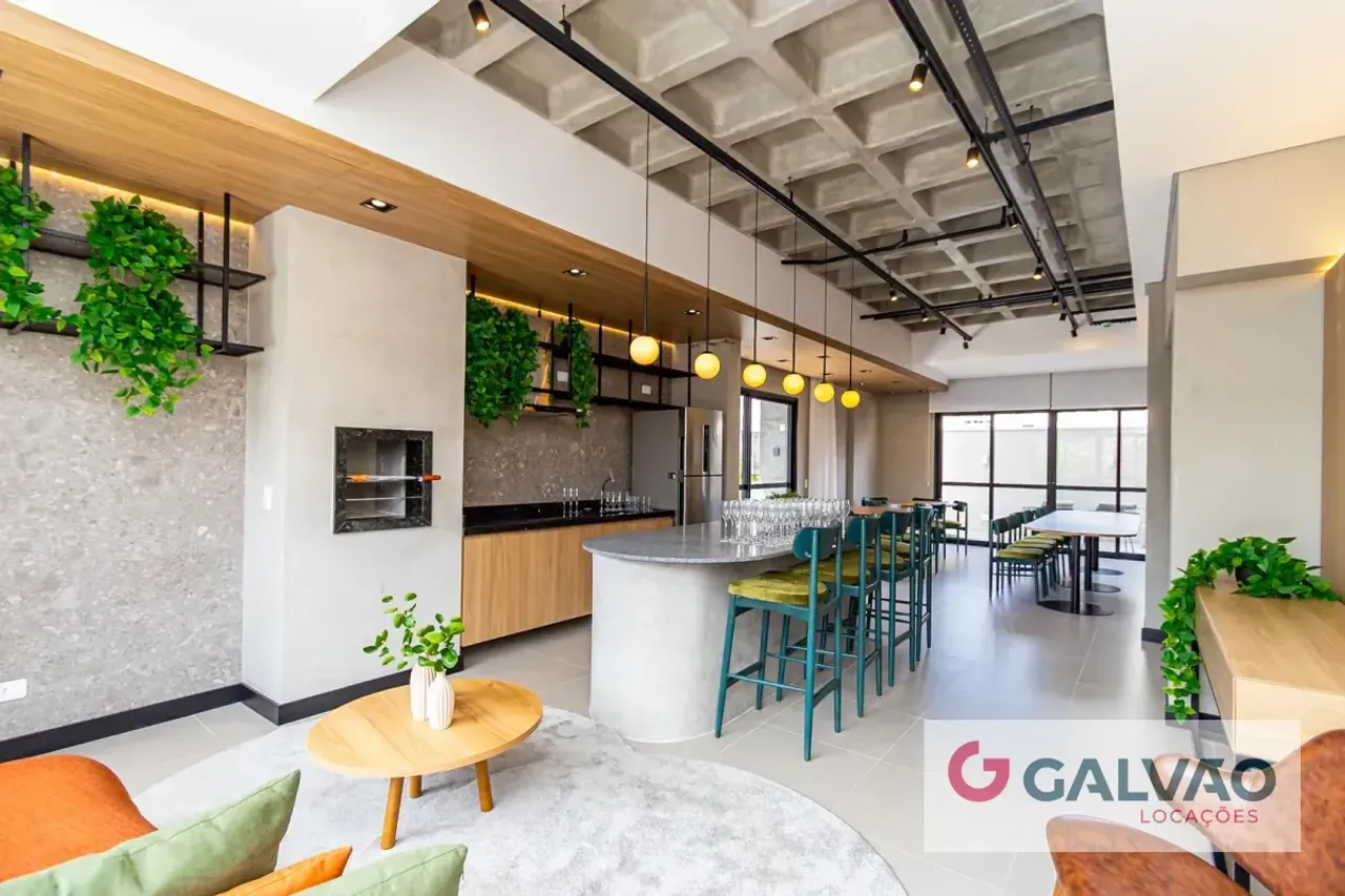 Furnished 1-bedroom apartment with open-plan gas kitchen — photo 13