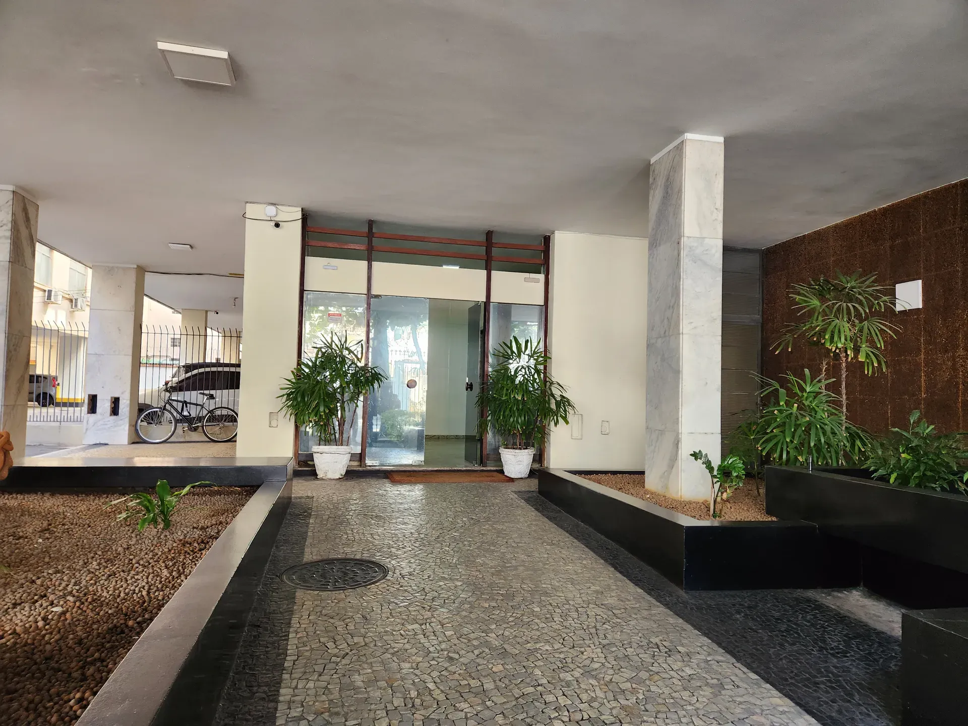 Furnished 55 m² apartment with a private garden — photo 15