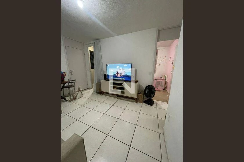 Apartamento amueblado de 2 dormitorios con cocina cerrada