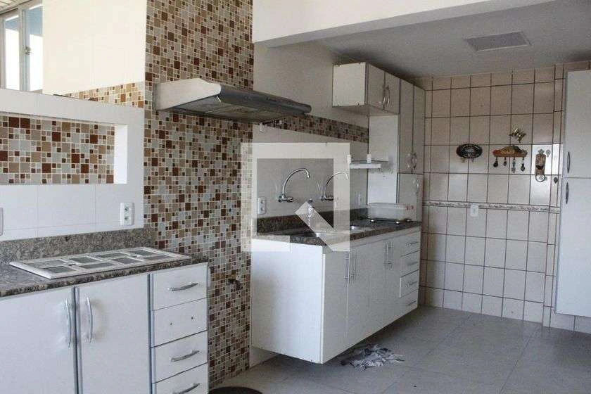 Apartamento de 350 m² com 4 quartos e sacada — photo 15