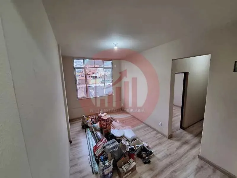 Apartment with wood floors and 2 bedrooms — photo 2