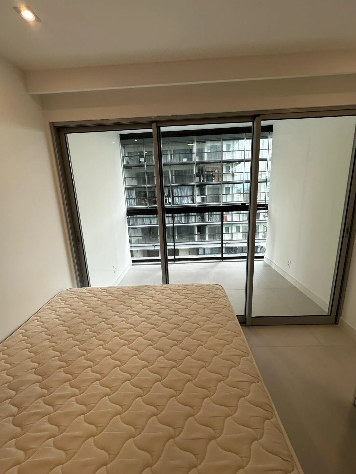 Floor-to-ceiling windows in a 2-bedroom apartment, 84 m² — photo 19
