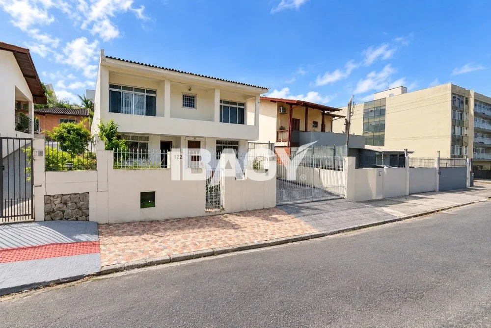 Private BBQ in a 5-bedroom house, 128 m² — photo 43