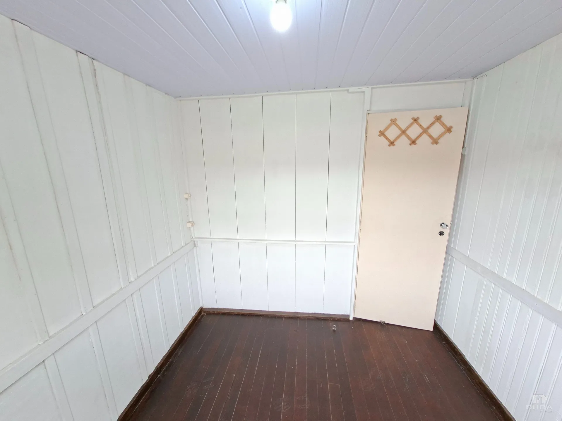 3-bedroom house with a walk-in closet in Florianópolis — photo 10