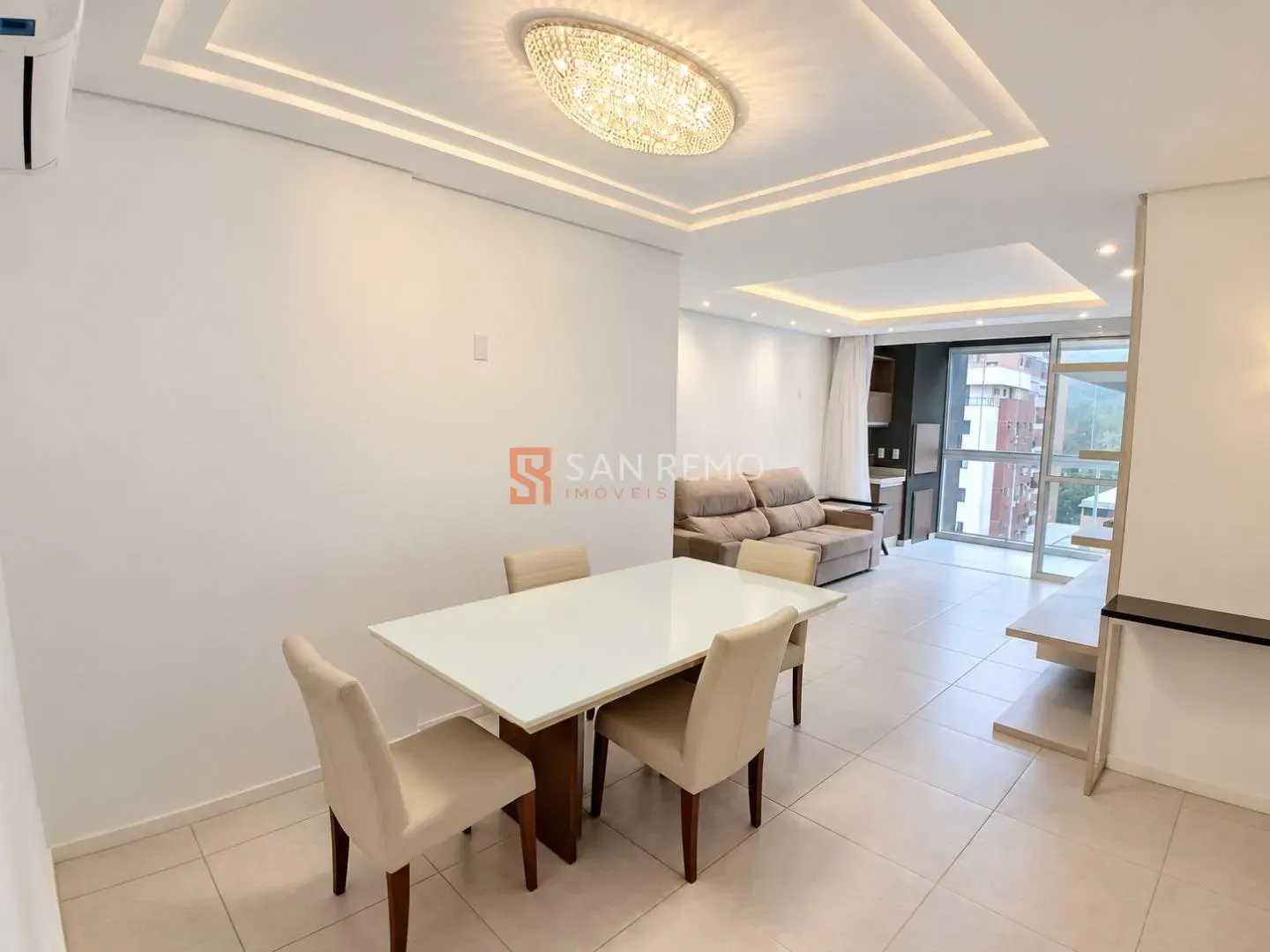 Glass-enclosed balcony in a 3-bedroom apartment, 120 m² — photo 14