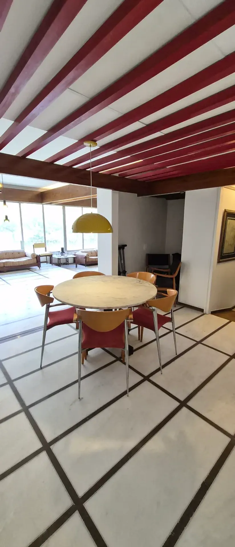 300 m² apartment with 4 bedrooms and gas kitchen — photo 62