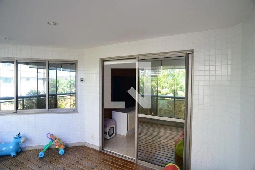 Apartamento para aluguel com varanda envidraçada e 4 quartos — photo 33