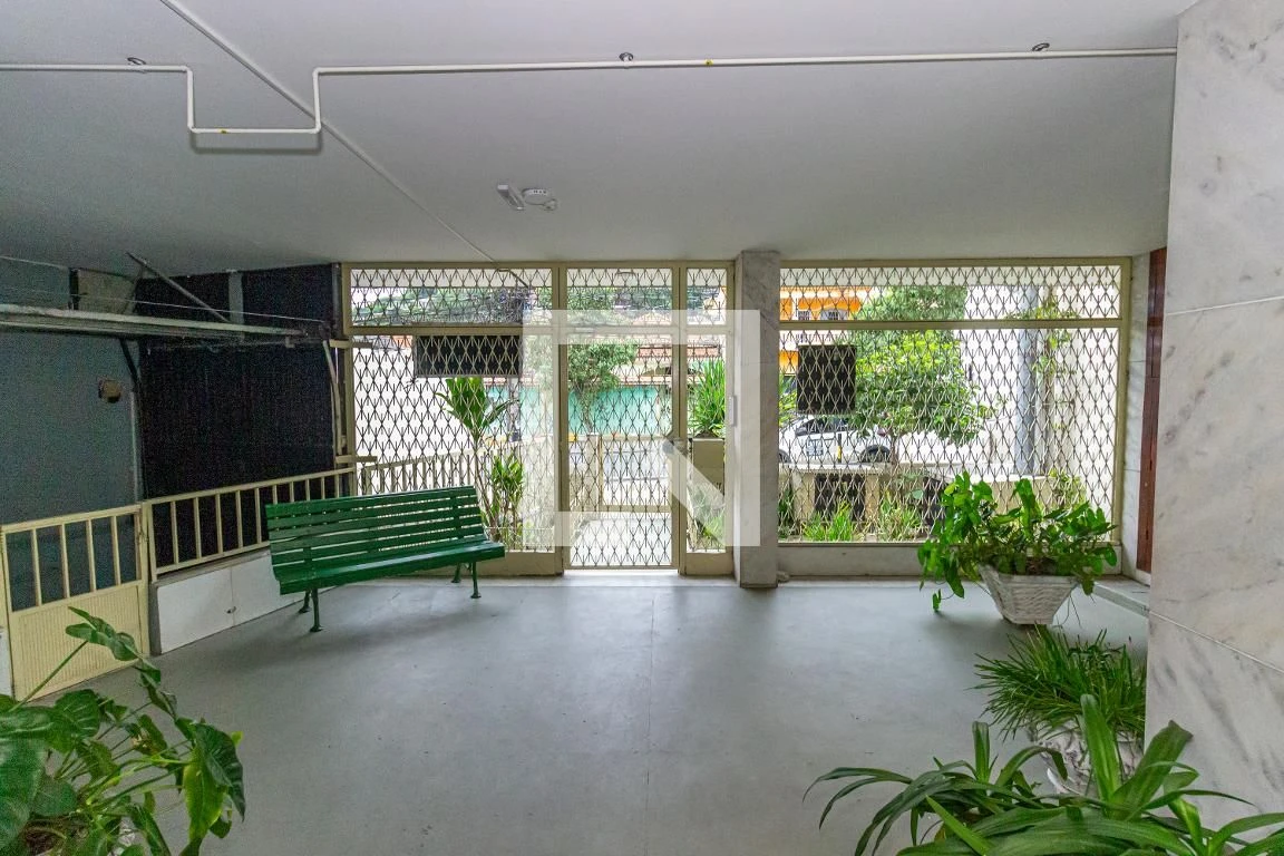 Furnished 3-bedroom apartment with BBQ area — photo 10